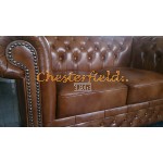 Chesterfield Lord 2-es kanapé Antik óarany S12