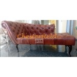 Chesterfield Recamiere Pompadour Chaise Lounge Baloldalas Antikwhisky C12