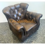 Chesterfield Monk fotel Antikközépbarna A8M