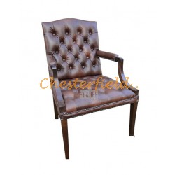 Chesterfield King karfásszék Antikbarna A5
