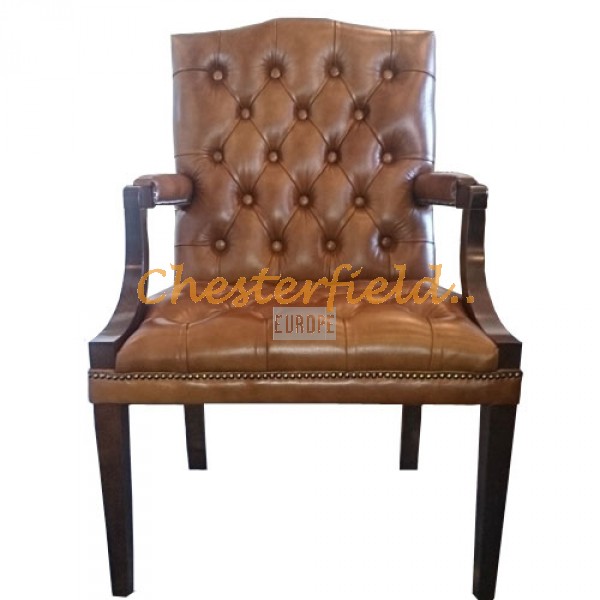 Chesterfield King karfásszék Antik óarany S12